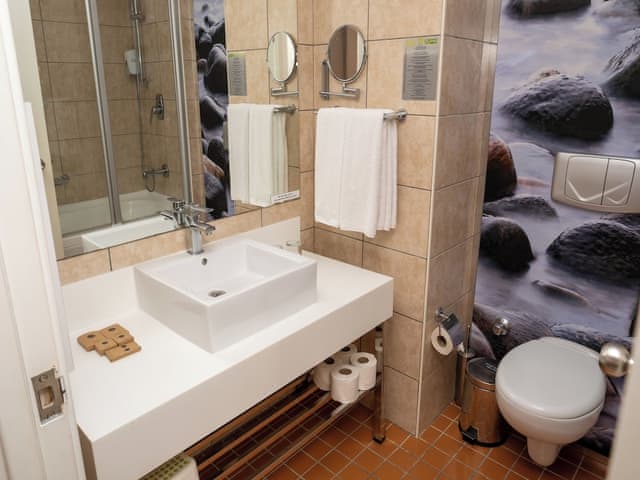 Family Room (Classic)