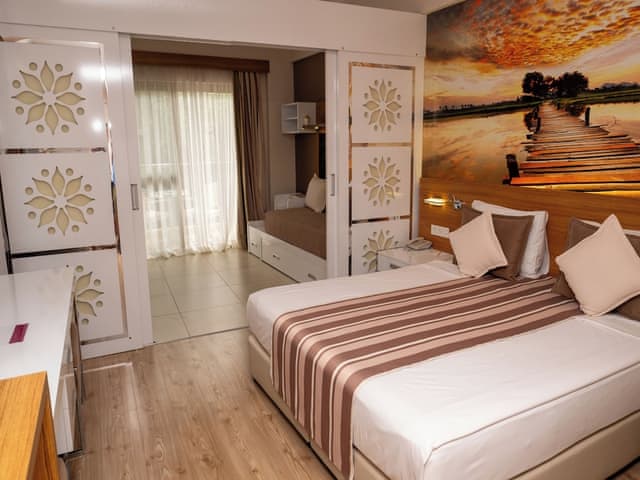 Family Room (Classic)