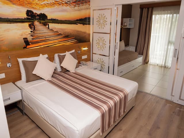 Family Room (Classic)