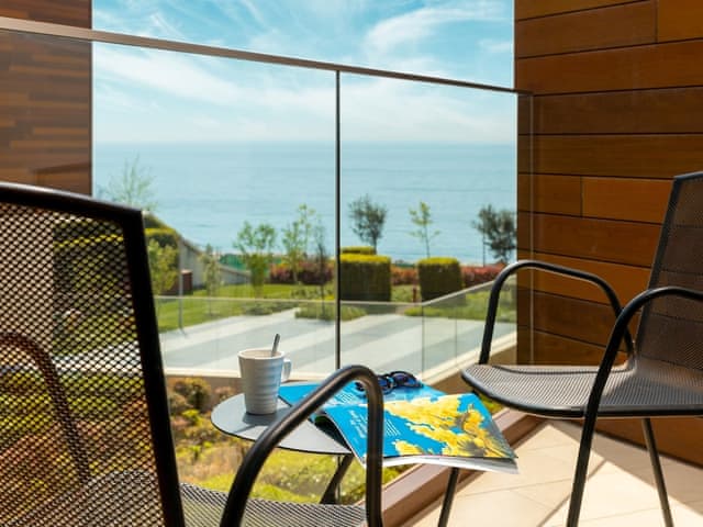 Premium Room, 1 King Bed with Sofa bed (Side Sea View)