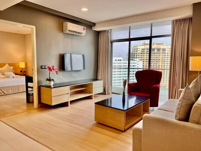 Premier Room, 1 Queen Bed, Non Smoking, Bathtub
