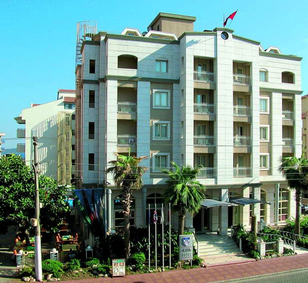 Almena Hotel