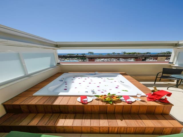 Family Room, 1 Bedroom, Jetted Tub