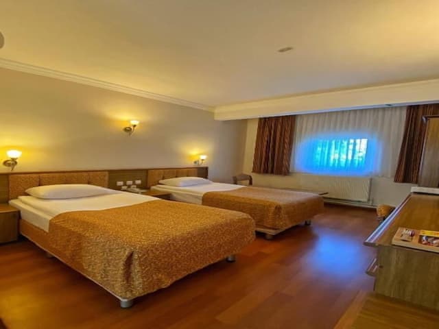 Club Üç Kişilik Oda