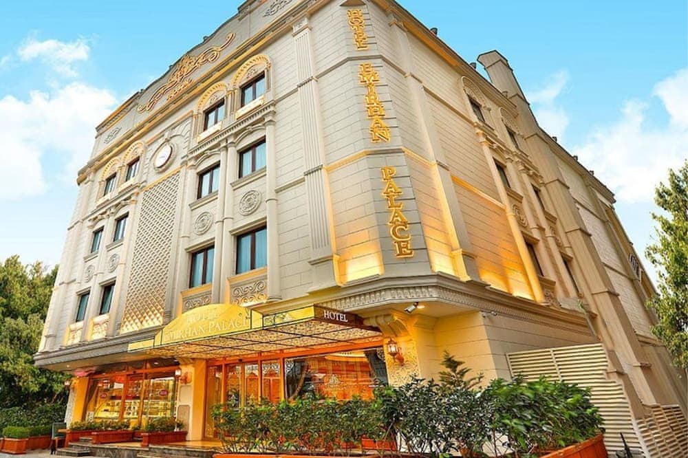 Hotel Emirhan Palace