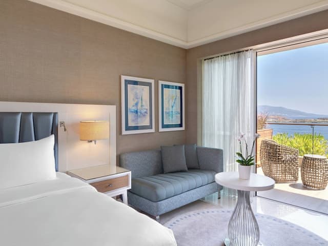 Deluxe Room, 1 King Bed, Sea View