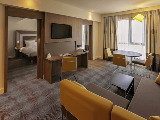 Superior Suite, 1 Queen Bed with Sofa bed