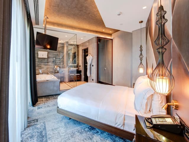 Suite, 1 Bedroom, Terrace