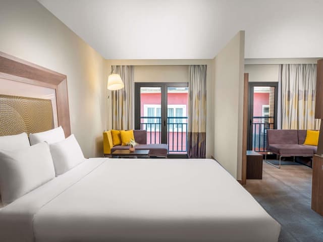 Junior Suite, 1 Queen Bed with Sofa bed