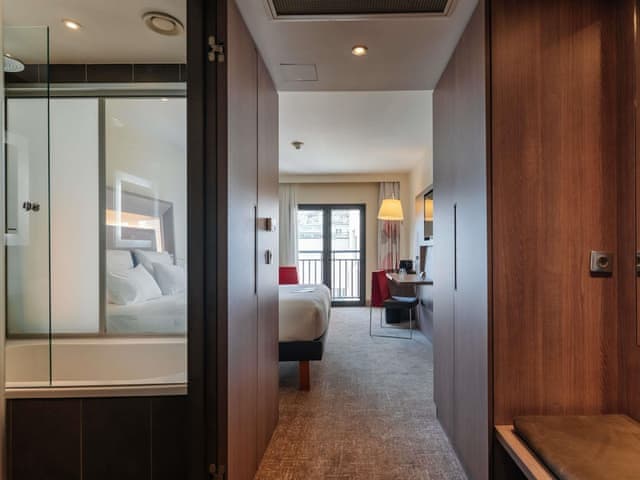 Executive Room, 1 Queen Bed