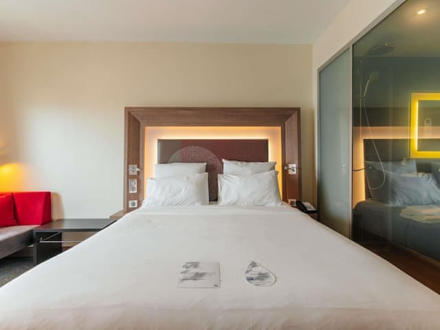Executive Room, 1 Queen Bed with Sofa bed, Accessible, Sea View