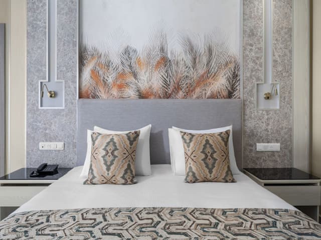 Deluxe Pool view Room