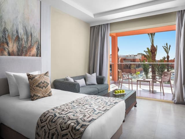 Delüks Üç Kişilik Oda