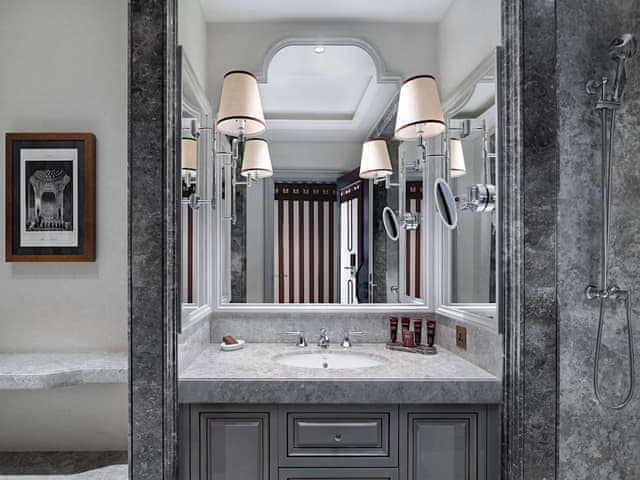 Deluxe Ciragan Bosphorus View King Room