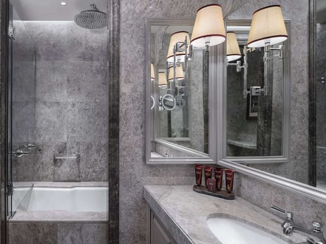 Room (Lilium Garden)