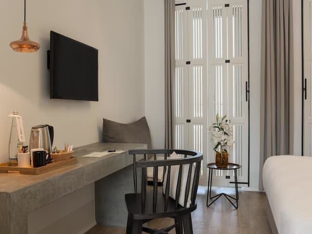 Deluxe Room, Garden Area