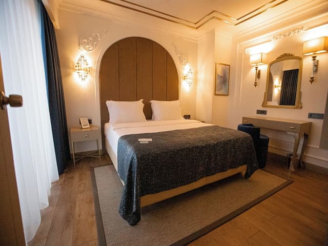 Deluxe Room, 1 Double Bed, Sea View