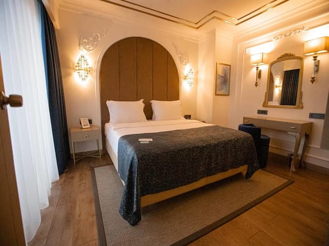 Deluxe Room, 1 Double Bed, Sea View