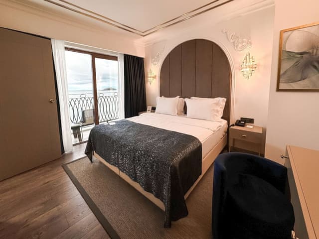 Deluxe Room, 1 Double Bed, Sea View