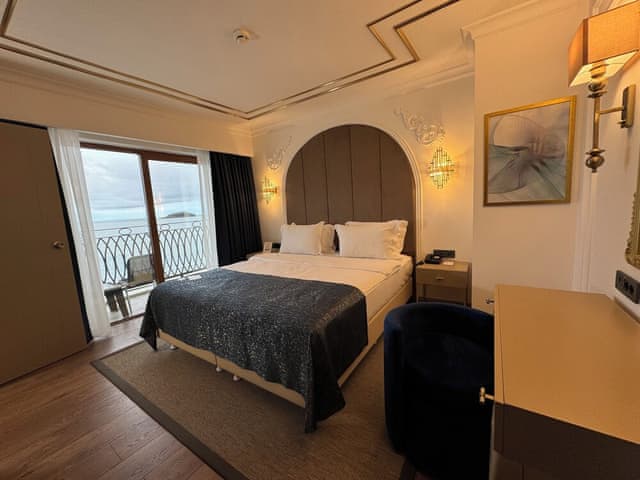 Deluxe Room, 1 Double Bed, Sea View