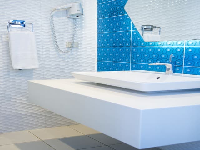 Standard Room (King)