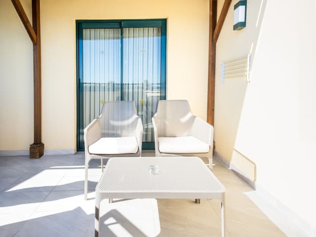 Suite Room Land View