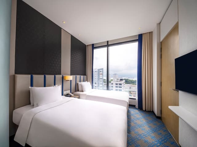 Standard Room, 2 Twin Beds, Sea View (High Floor, Free Breakfast)