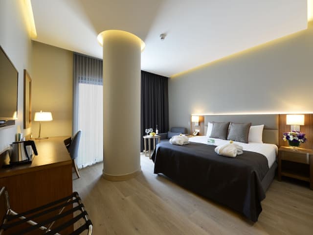 Premium Room, 1 Queen Bed with Sofa bed, City View