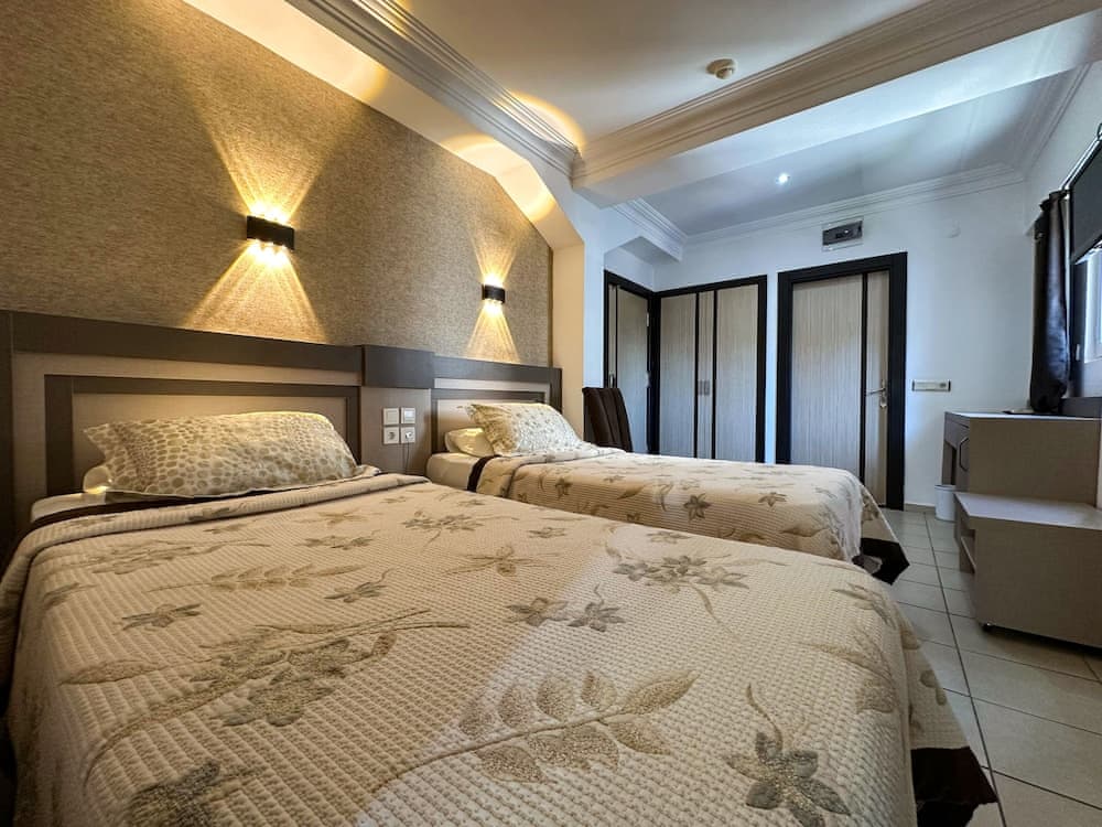 Monte Carlo Hotel - All Inclusive