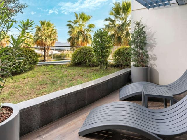 Premium Room, Balcony, Garden view