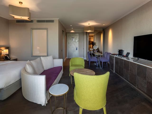 Suite, Balcony, Garden View