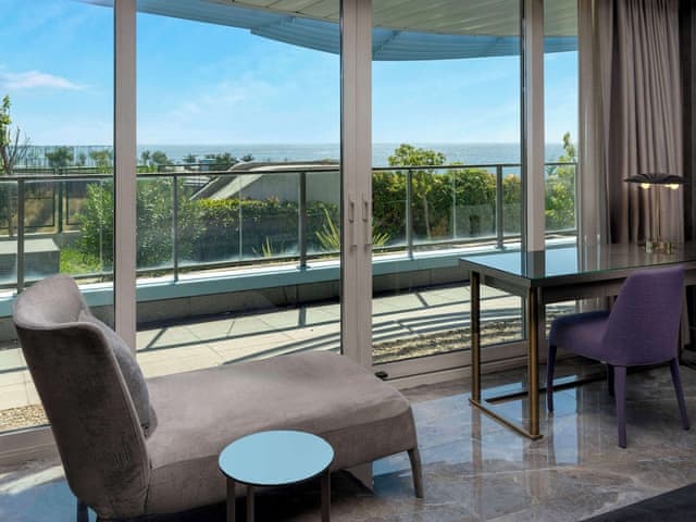 Suite, Balcony, Garden View