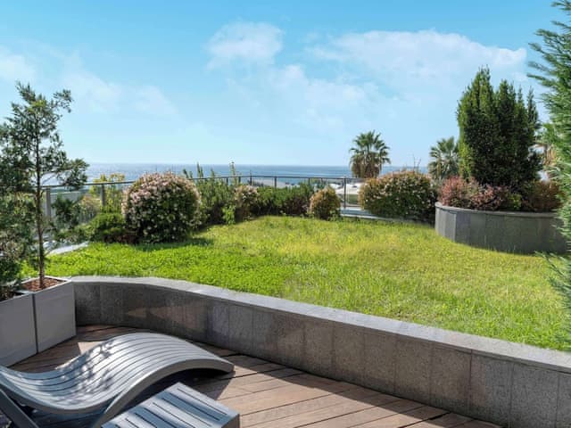 Premium Room, Balcony, Garden view