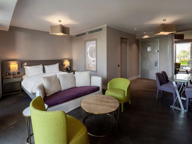 Suite, Balcony, Garden View