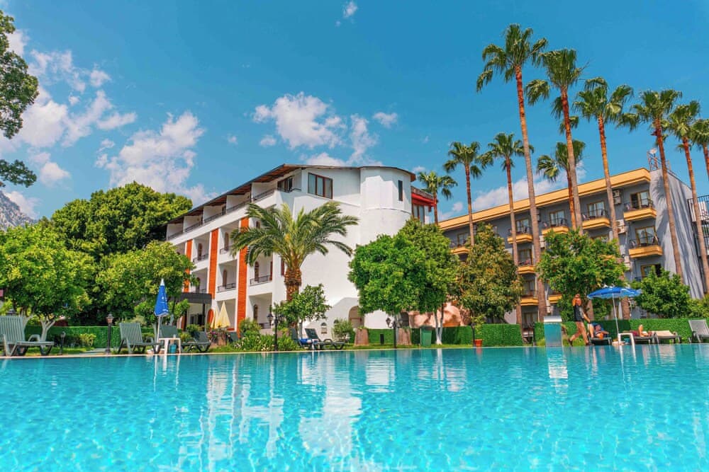 Belpoint Beach Hotel