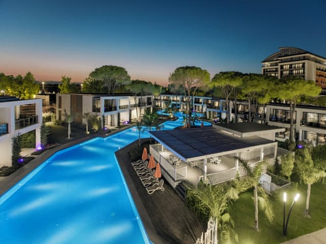 Garden Family Suite Pool View