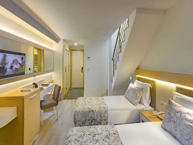 Quadruple Room, Balcony