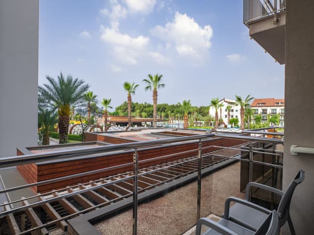 Standard Room (Mixed, Land View)