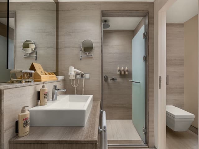 Standard Room (Adult, Land View)