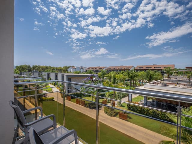 Standard Room (Adult, Land View)