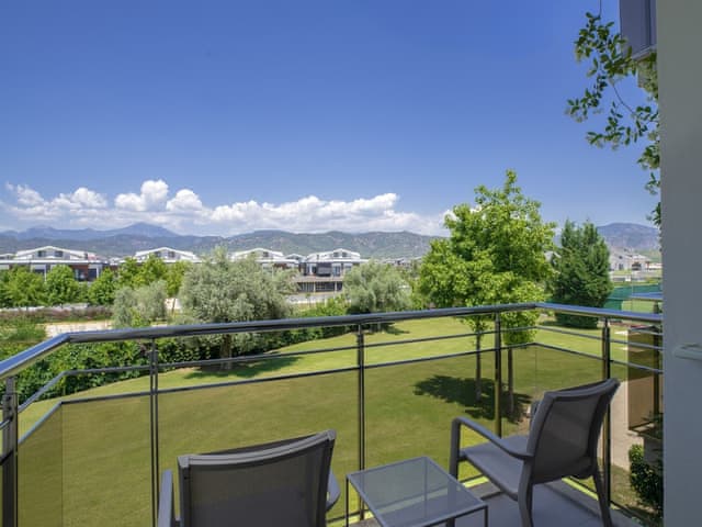 Standard Room (Mixed, Land View)