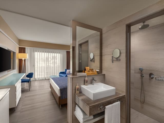 Standard Room (Mixed, Land View)