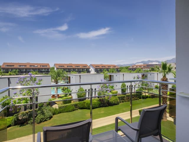 Standard Room (Adult, Land View)