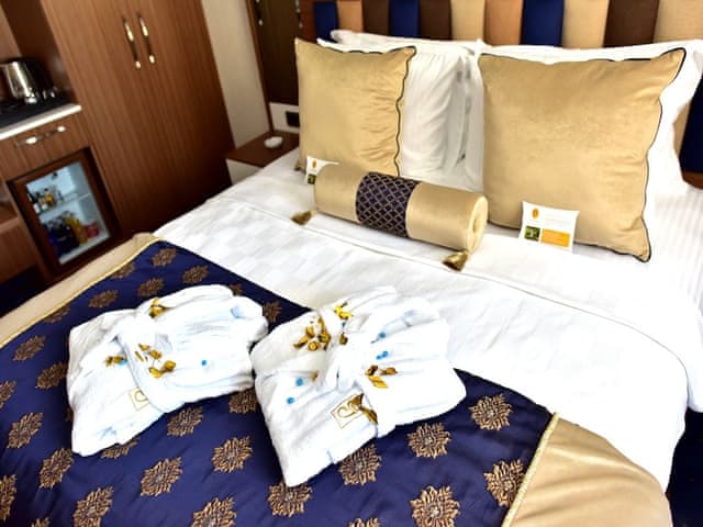 Deluxe Çift Kişilik veya İki Tek Kişilik Yataklı Oda