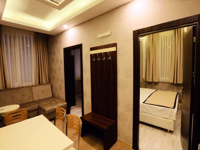 Delüks Üç Kişilik Oda