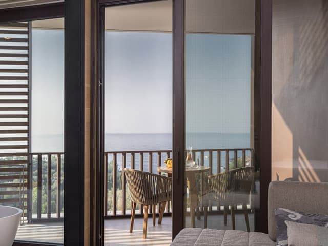 Deluxe Twin Sea View