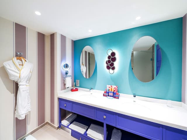 Junior Süit, 1 King Yataklı