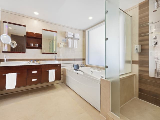 Junior Suite with Pool View