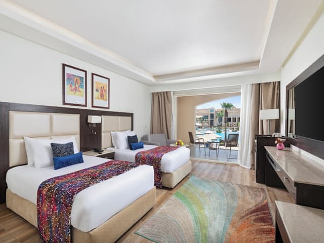 Deluxe Double Pool View Room