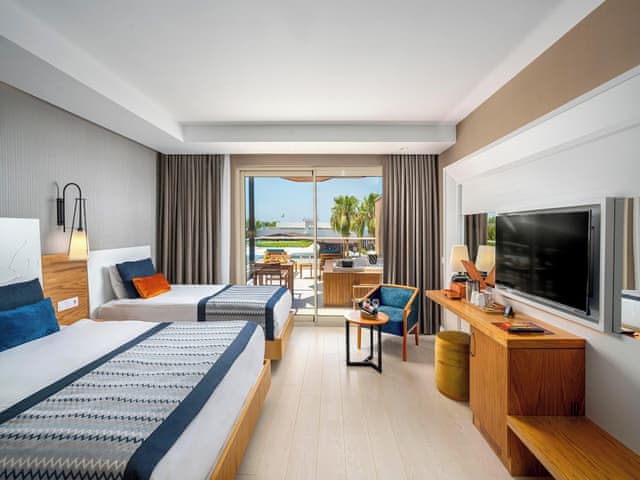 Deluxe Room, Jetted Tub, Sea View